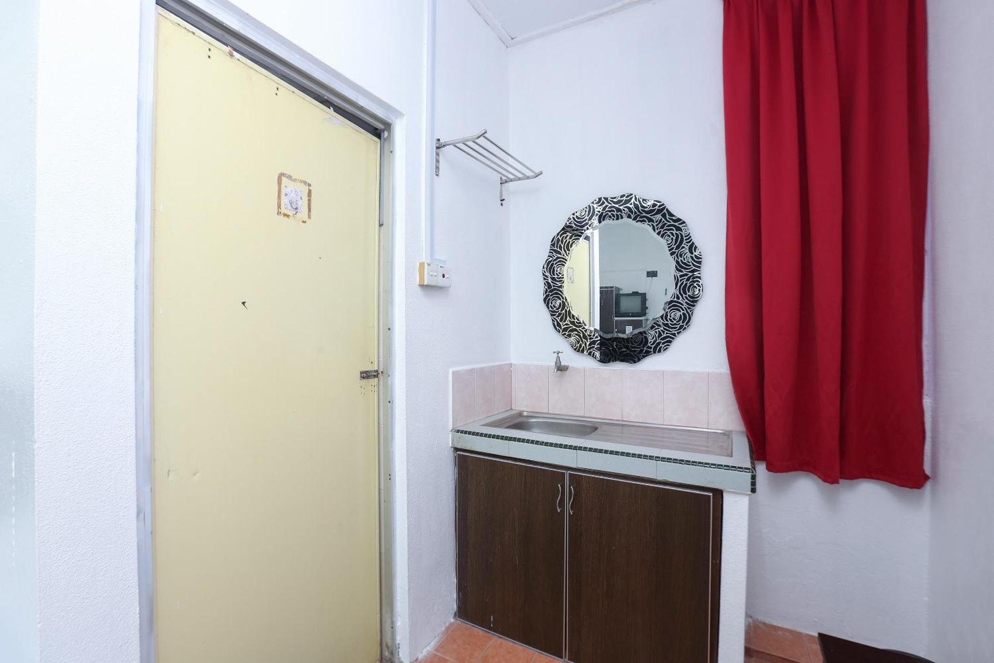 Oyo 89755 D&D Budget Inn Kota Bharu Zewnętrze zdjęcie